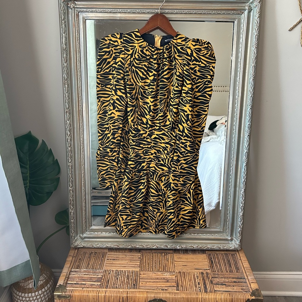 Nasty Gal Black and Yellow Sheath Dress with Puff Sleeves